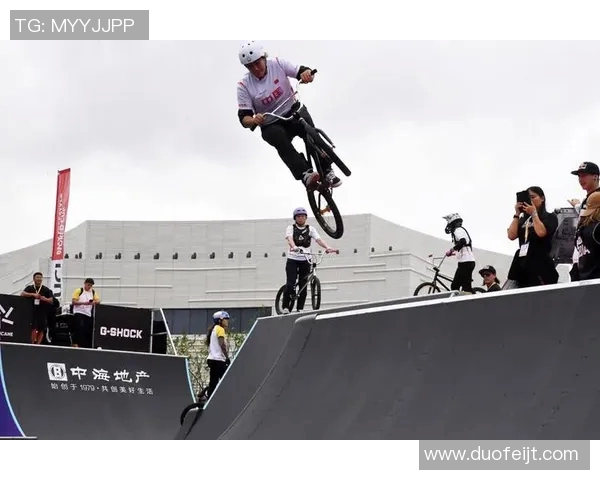 上海极限运动队在极限运动会中的速度表现评析与精彩瞬间回顾